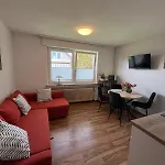아파트 Bielefeld-brake - Naehe Bahnhof -parken Im Hof 빌레펠트
